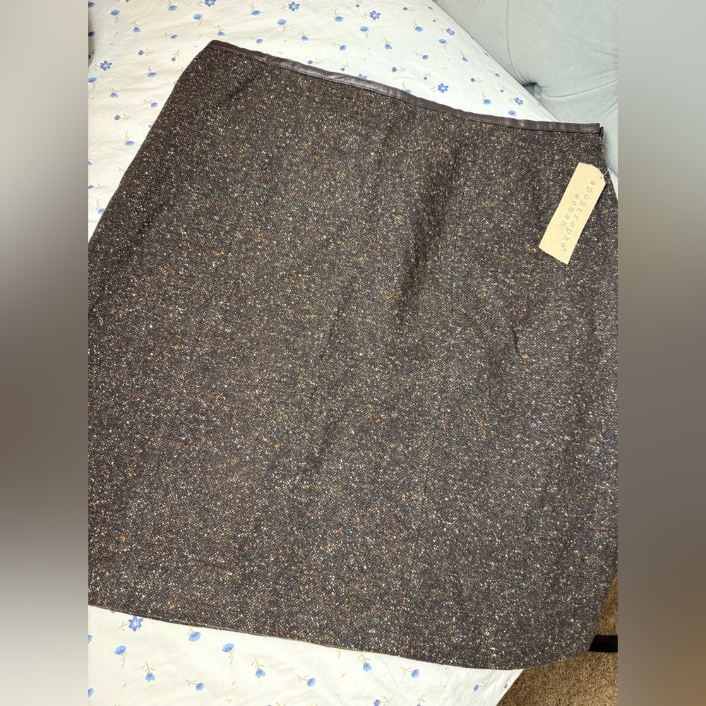 Elegant Brown Tweed wool blended Skirt